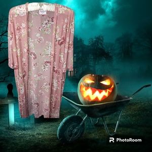 Love Maternity Floral kimono Robe